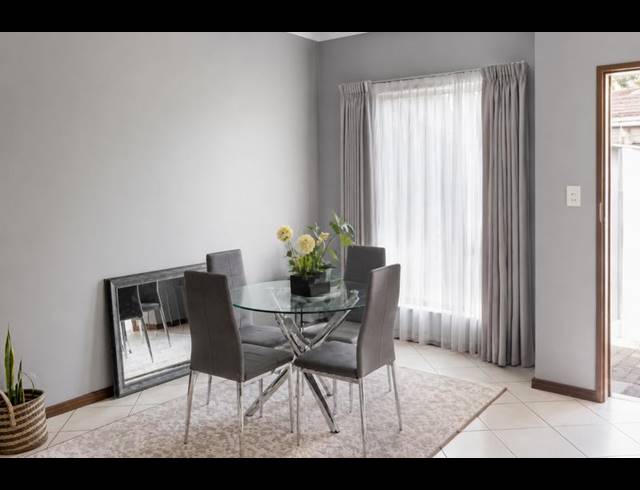 2 BEDROOM TOWNHOUSE FOR SALE IN MONAVONI